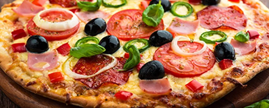 pizza with peppers olives and tomatoes